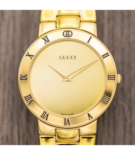 gucci watch men's second hand